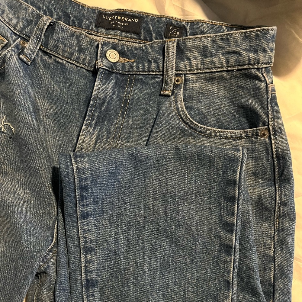 Lucky Brand High Waisted Cropped Mom Jeans